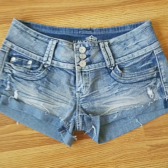 Jean shorts - Picture 2 of 5